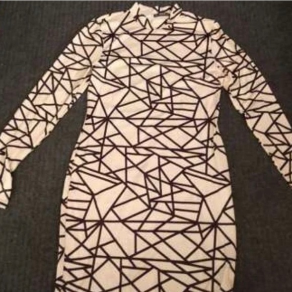 Pink/Creme Print Bodycon Long sleeve Dress - Picture 3 of 3